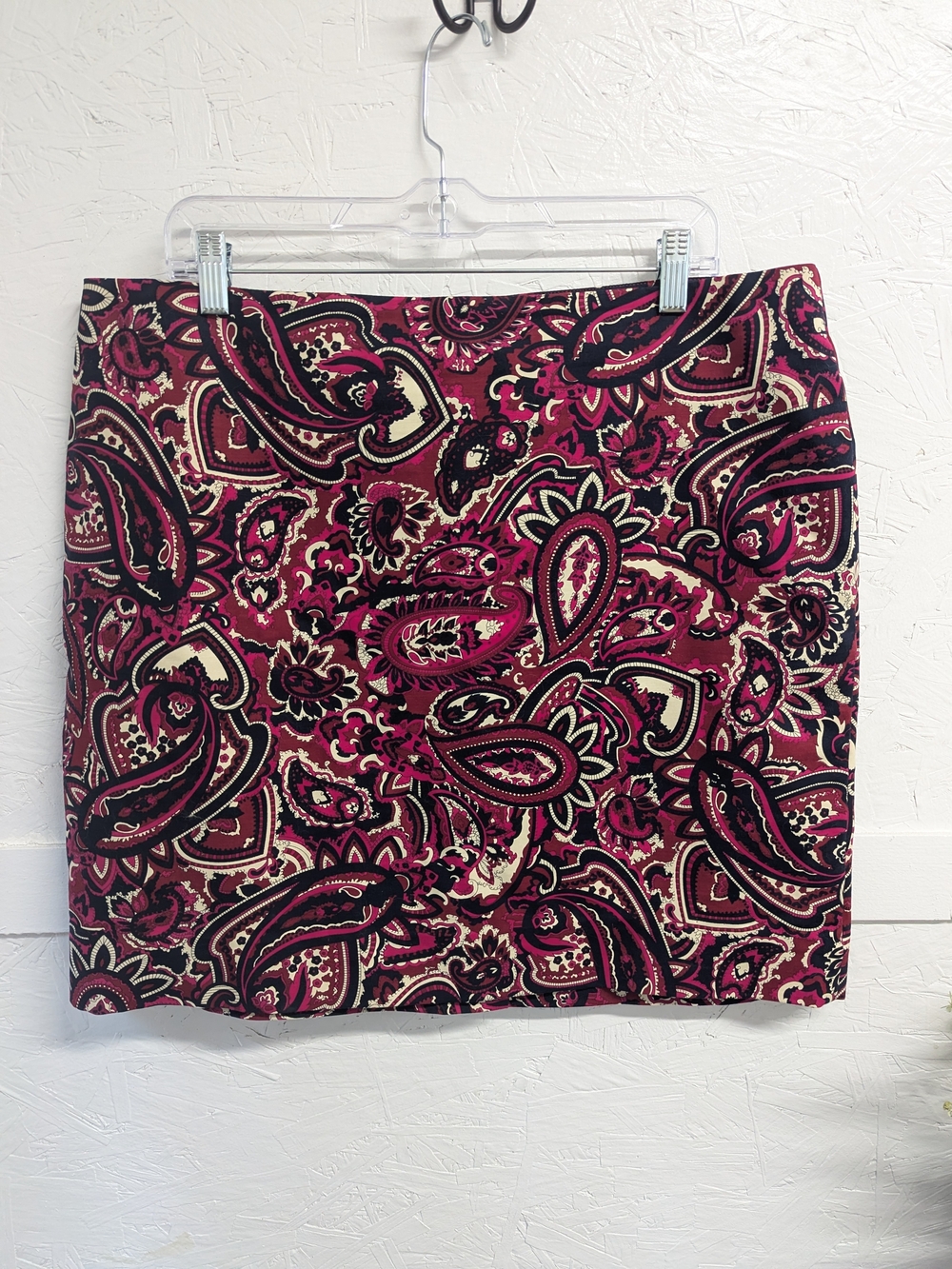 Talbots Paisley Skirt Size 16 Burgundy Pink Navy Cream Straight Office Career